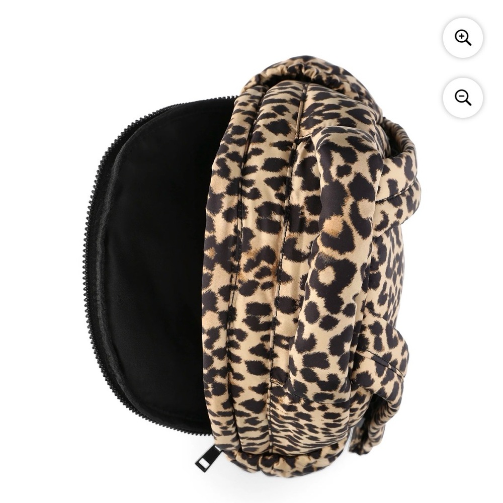 No Boundaries Women’s Hands Free Puffy Mini Backpack, Leopard - Picture 3 of 8